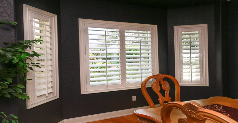 Crisp Plantation Shutters In Dark Green Dining Room Crisp Plantation Shutters In Dark Green Dining Room